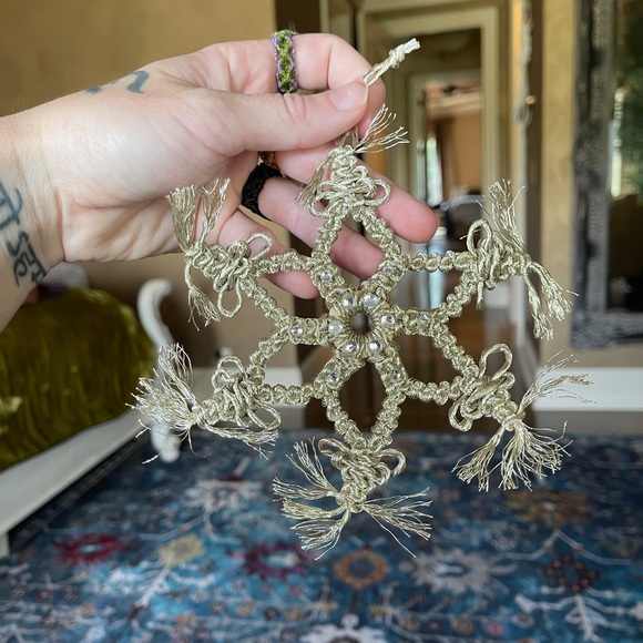 Handmade Macramé Rope Snowflake Ornament - Picture 4 of 7